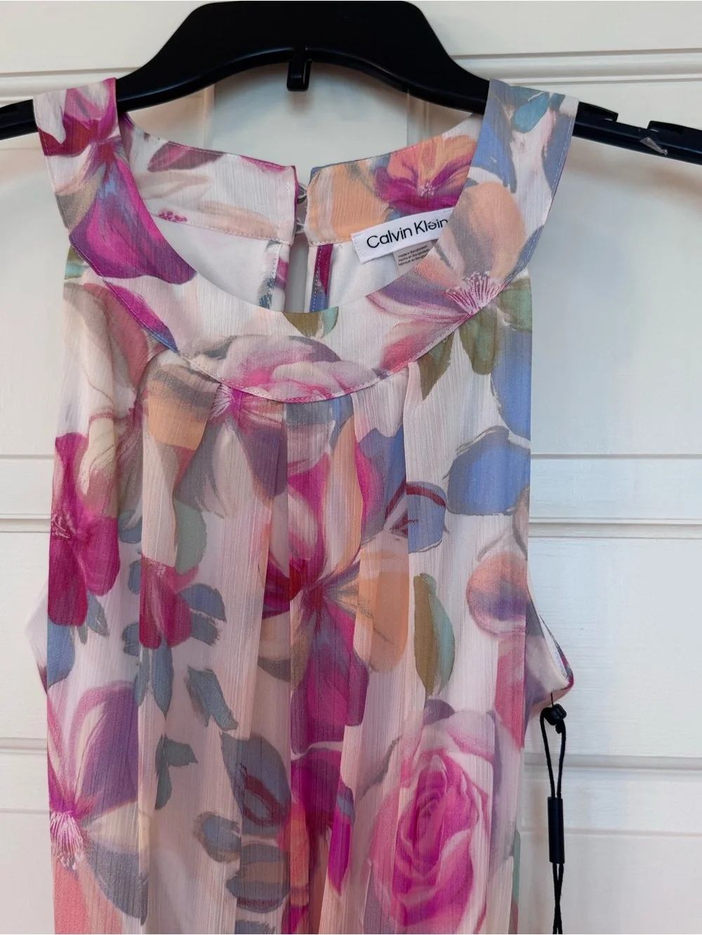 Calvin Klein NWT beautiful, flowy sleeveless dress